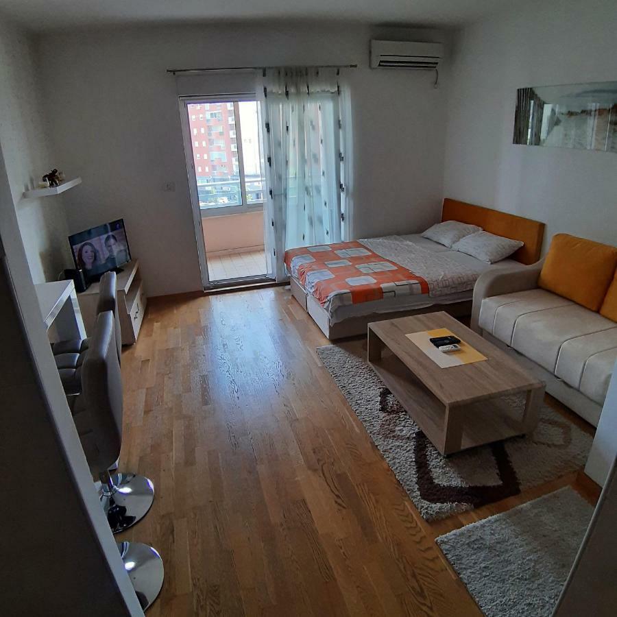 City Kvart Na Dan Podgorica Exterior foto